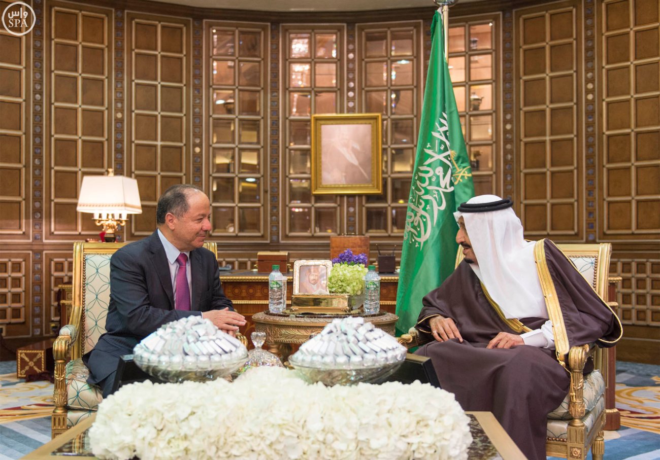 وێنه‌ و ڤيديۆ.. پادشا و ميره‌كانى سعووديه‌ پێشوازى له‌ بارزانى ده‌كه‌ن